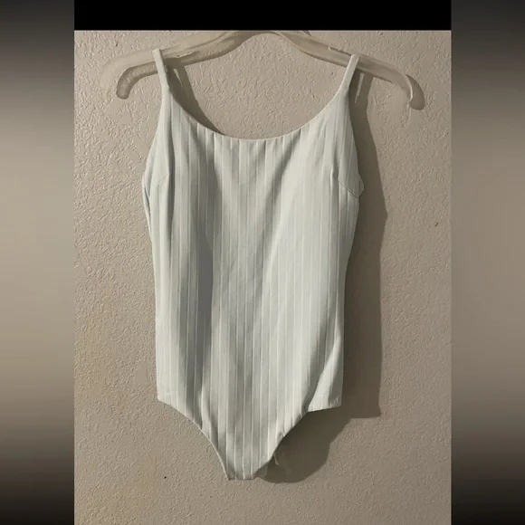 Lululemon Women's Light Blue One-Piece Swimsuit - Picture 5 of 6